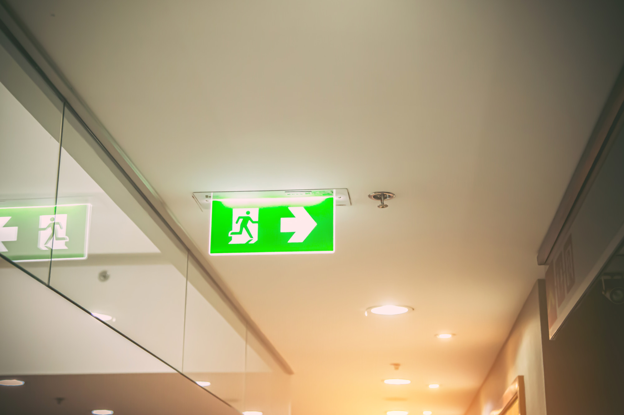 Difference Between Maintained & Non-Maintained Emergency Lights